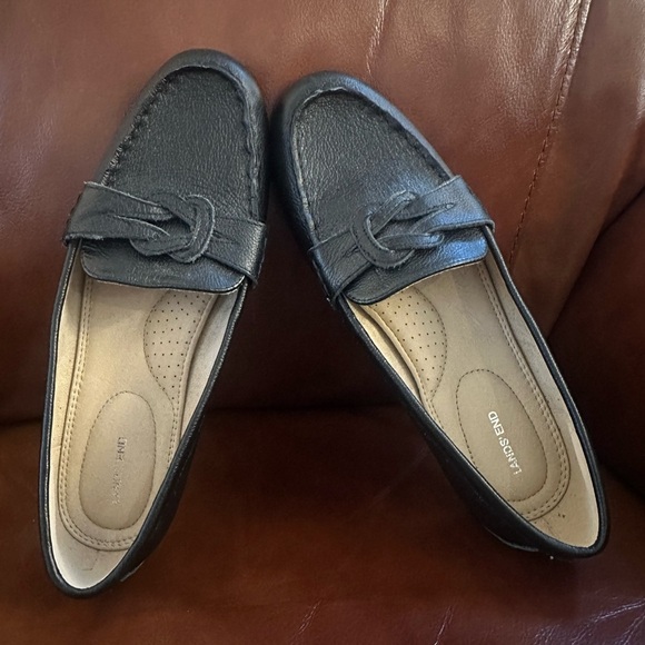 Lands’ End Black Leather Loafers - Picture 2 of 6